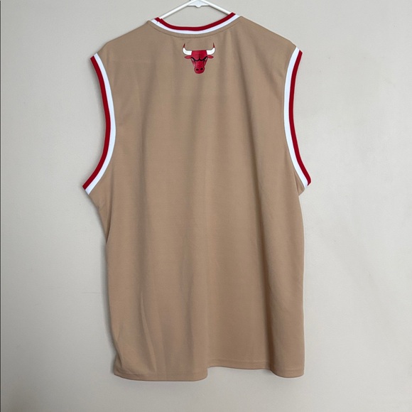 Chicago Bulls Ultra Game Tan NBA Basketball Jersey Sleeveless XL - Picture 6 of 8